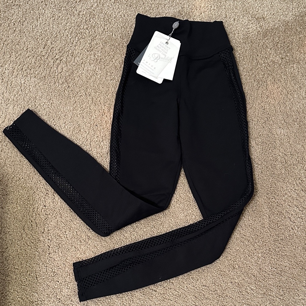 Bombshell Black High-Waisted Leggings with Mesh Detail